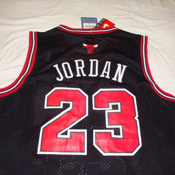 Chicago Jordan Nike Jersey L NWT Rare Bulls - Picture 4 of 6